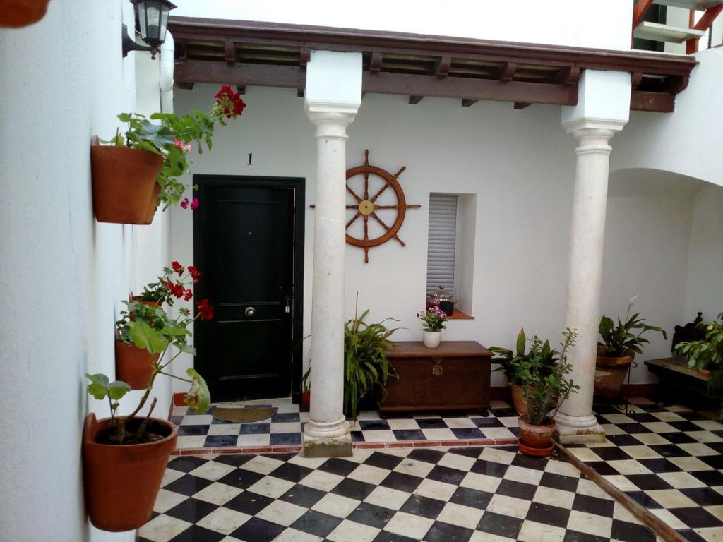 Apartamentos Porvera Jerez Jerez de la Frontera Exterior photo